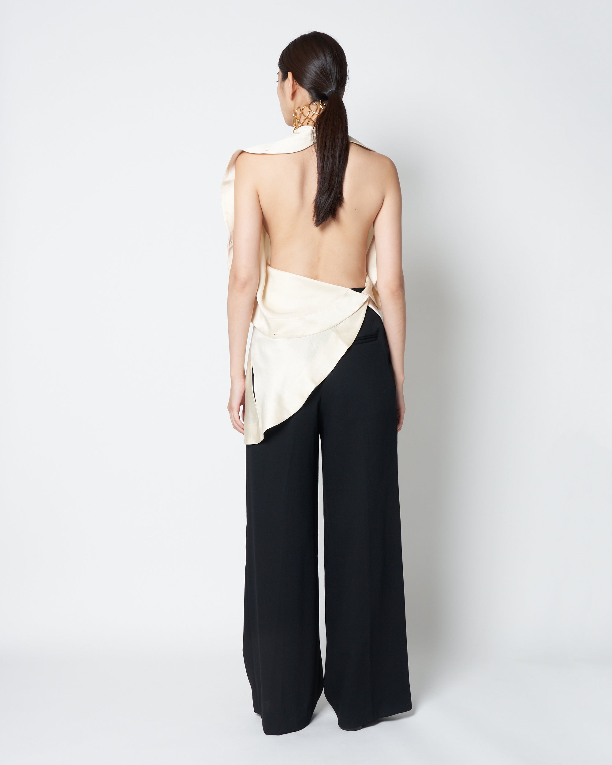 【PRE ORDER】LORNA - SATIN ASYMMETRY CUT OUT TOP