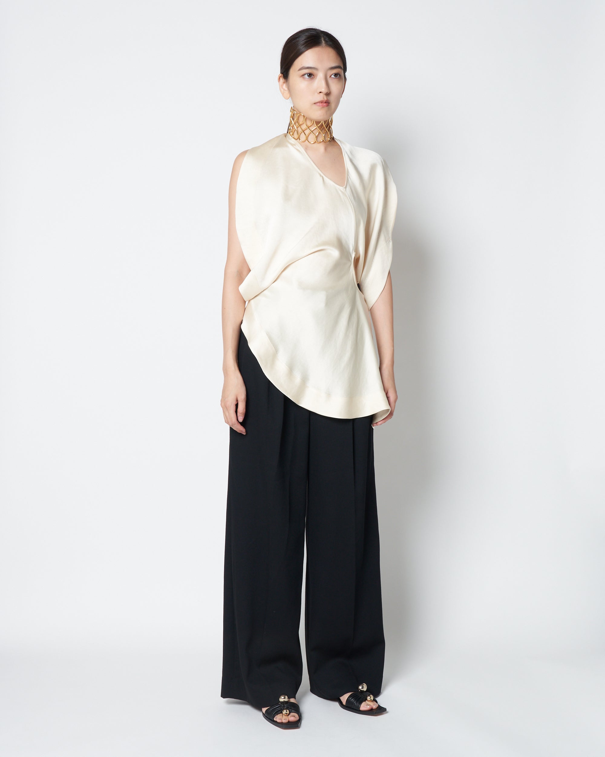 【PRE ORDER】LORNA - SATIN ASYMMETRY CUT OUT TOP