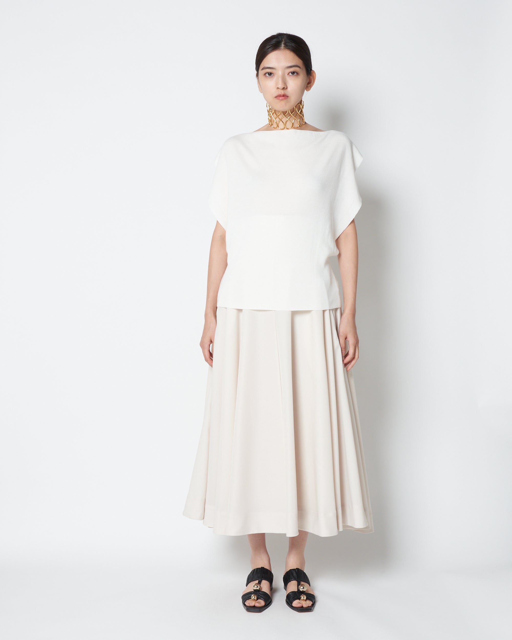 【PRE ORDER】LUCIA - TENCEL CASHMERE CONTEMPORARY TOP