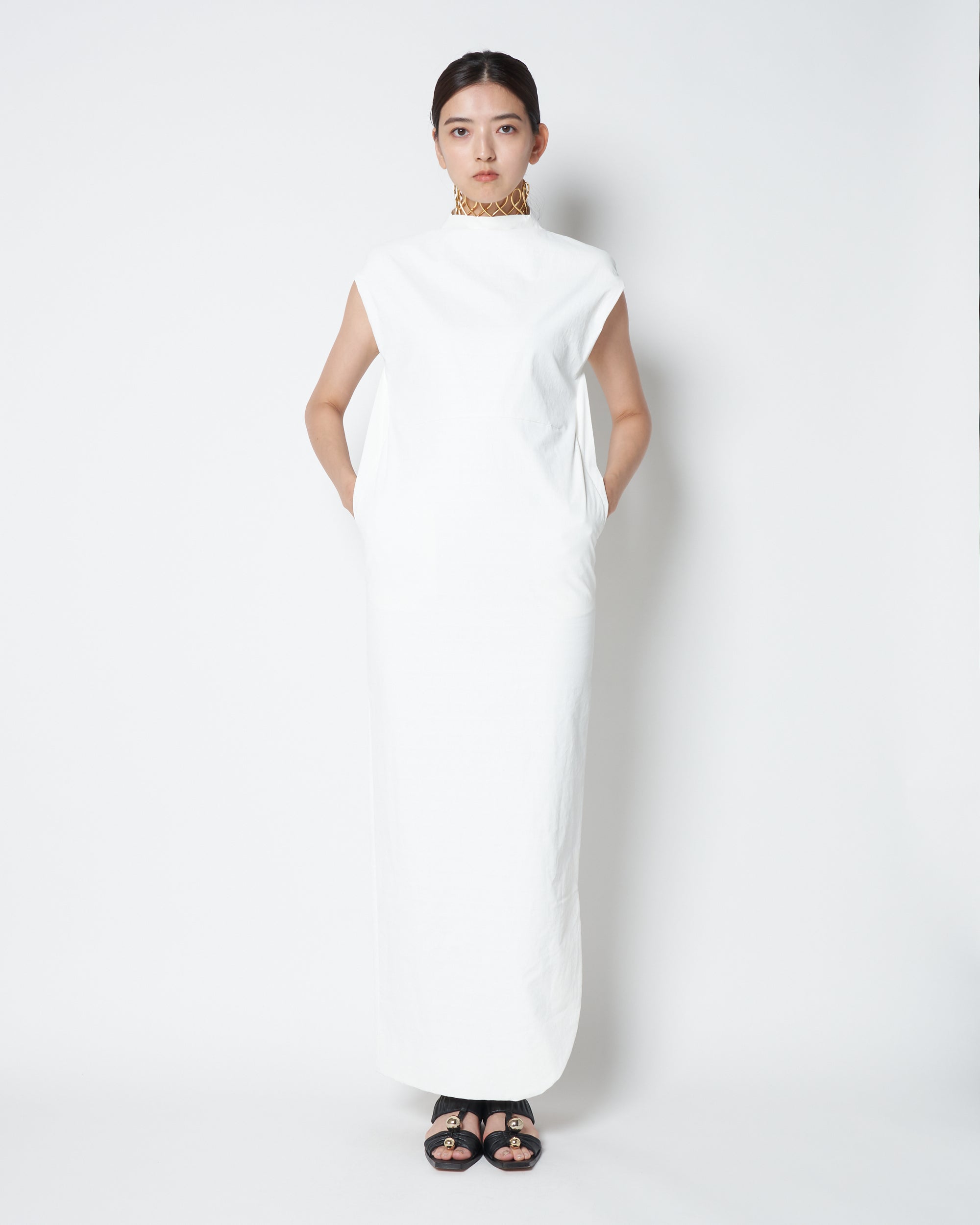 【PRE ORDER】LUCY - LINEN STRUCTURED DRESS