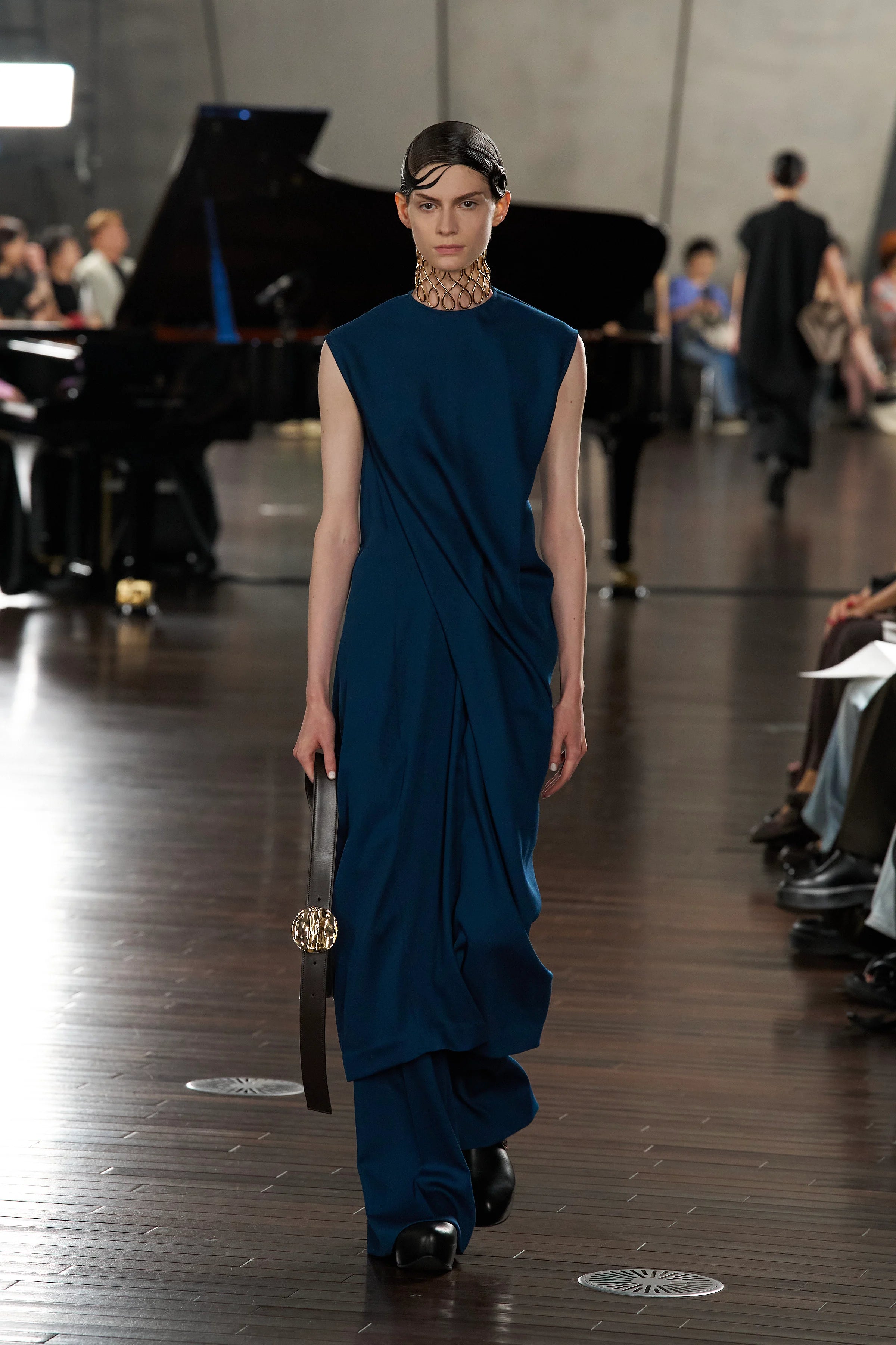 E*o様 harunobumurata LULEA ワンピース LULEA - SUMMER WOOL DRAPED DRESS – HARUNOBUMURATA