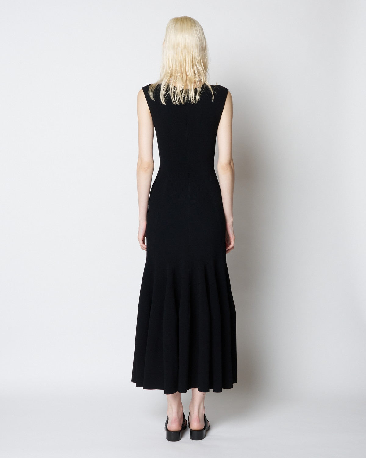 【PRE ORDER】PENNE - FLARE SKIRT KNIT DRESS