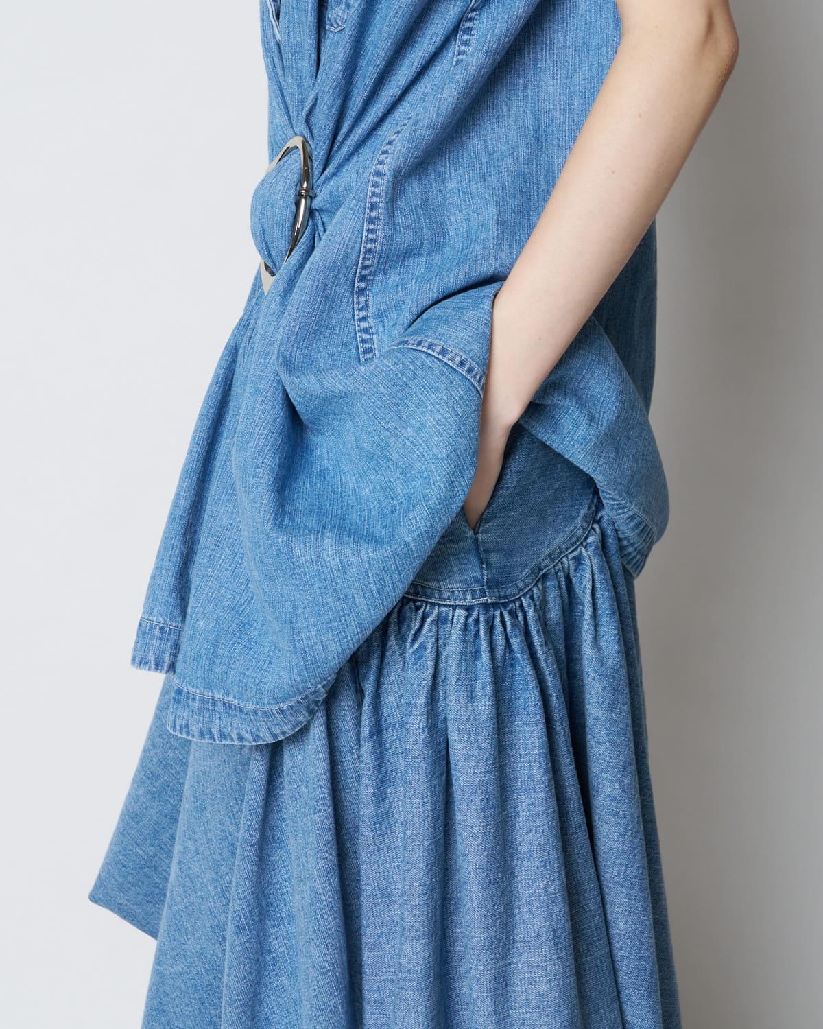 【PRE ORDER】PARISA - ASYMMETRICAL BALOON DENIM SKIRT