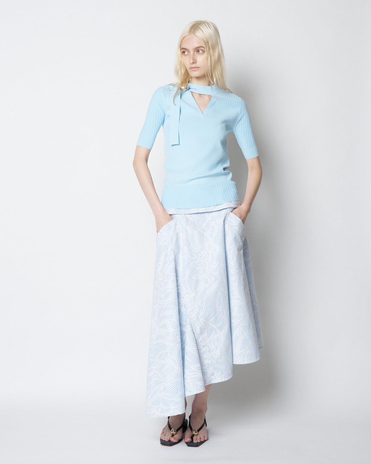 【PRE ORDER】NAMIE - KNIT BUTTON TOP