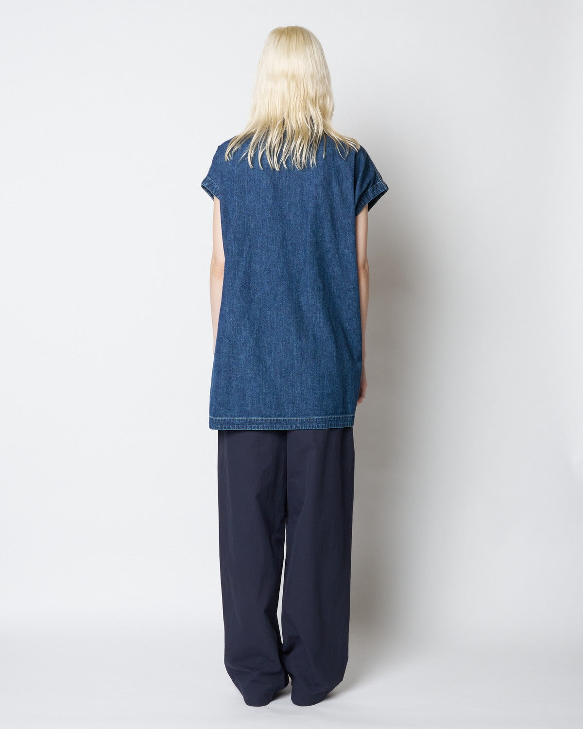 【PRE ORDER】NOA - DENIM GATHERED TOP WITH BUCKLE