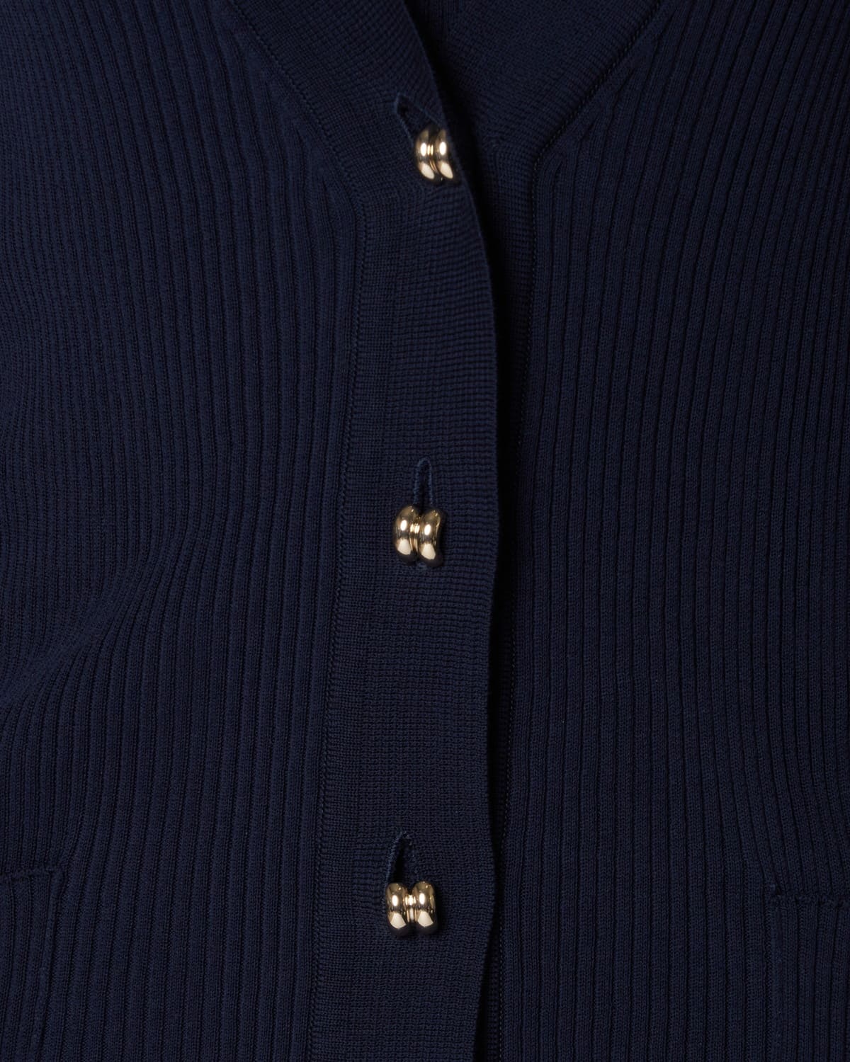 【PRE ORDER】PEARL - V NECK CARDIGAN WITH BUTTONS
