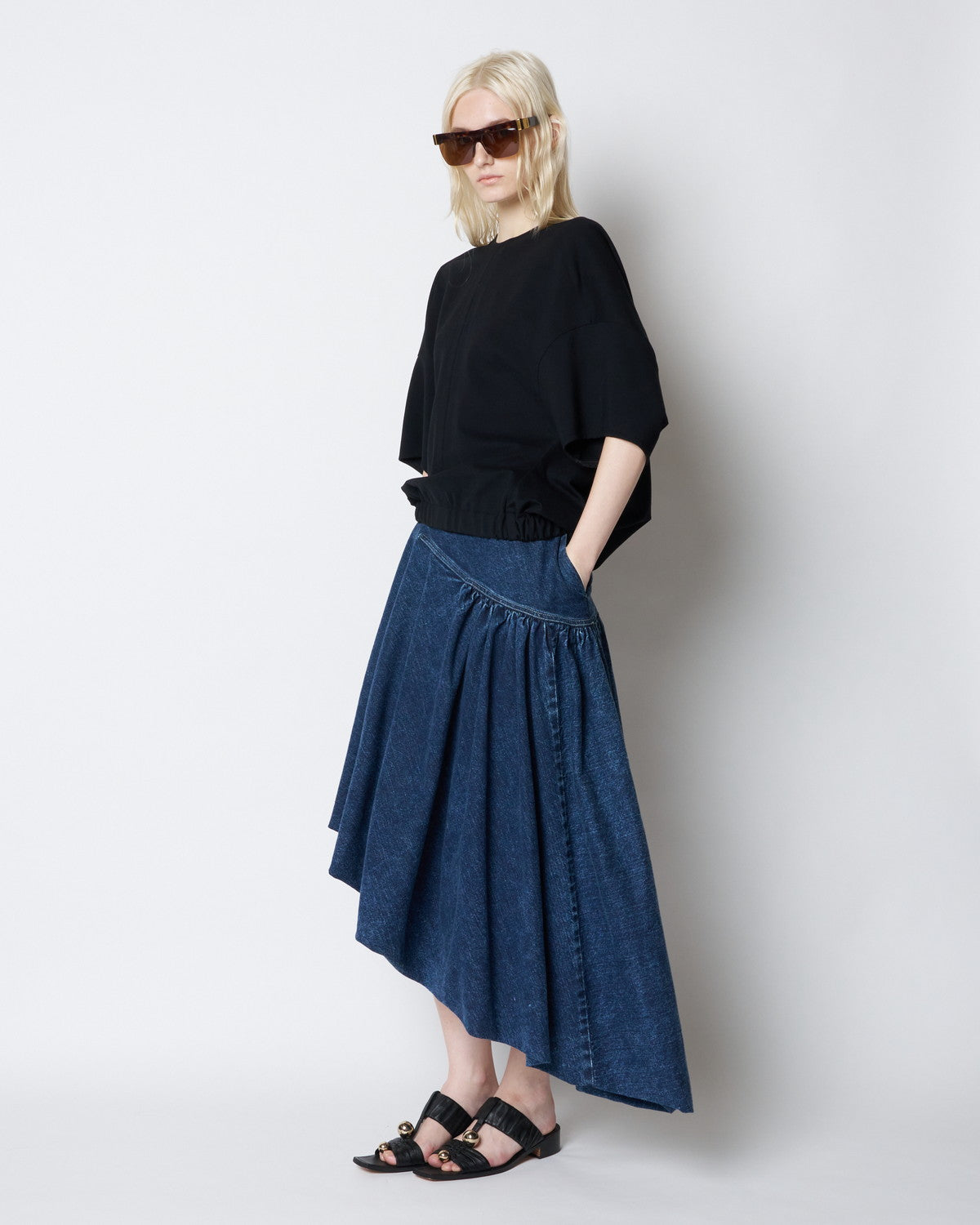 【PRE ORDER】POLLY - SCULPTURAL SLEEVE TOP