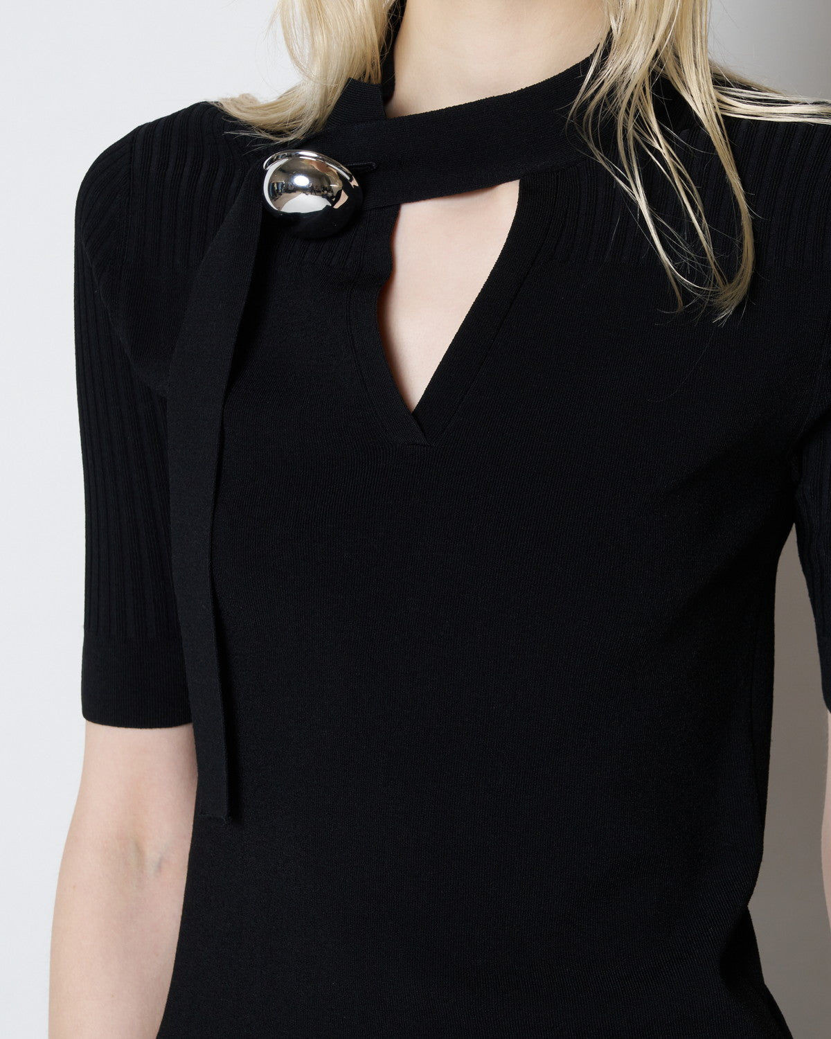 【PRE ORDER】NAMIE - KNIT BUTTON TOP