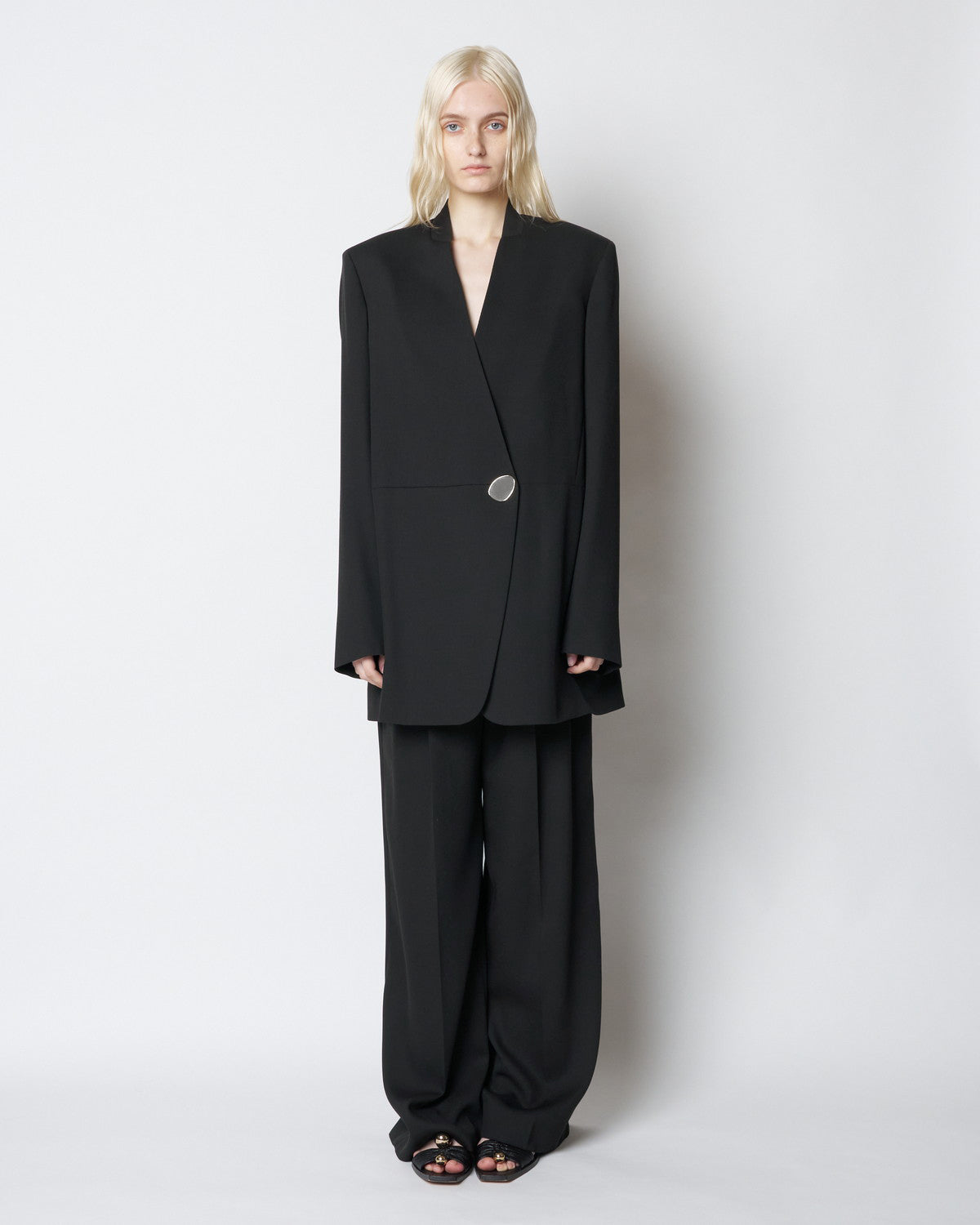 【PRE ORDER】HARU - COLLARLESS WOOL TAILORED BLAZER